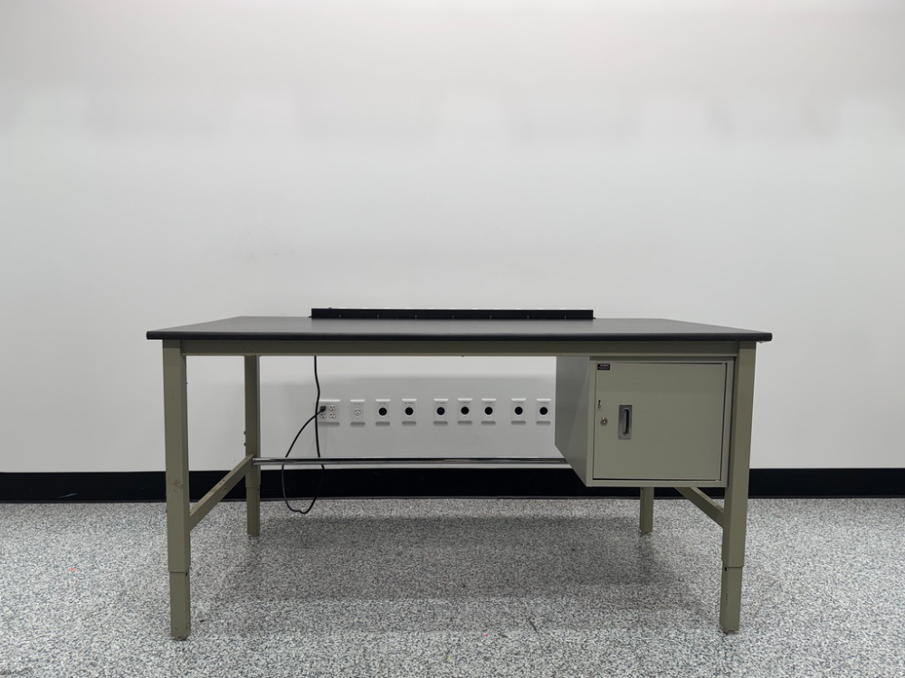 Image of Global Industrial 6' Laboratory Bench